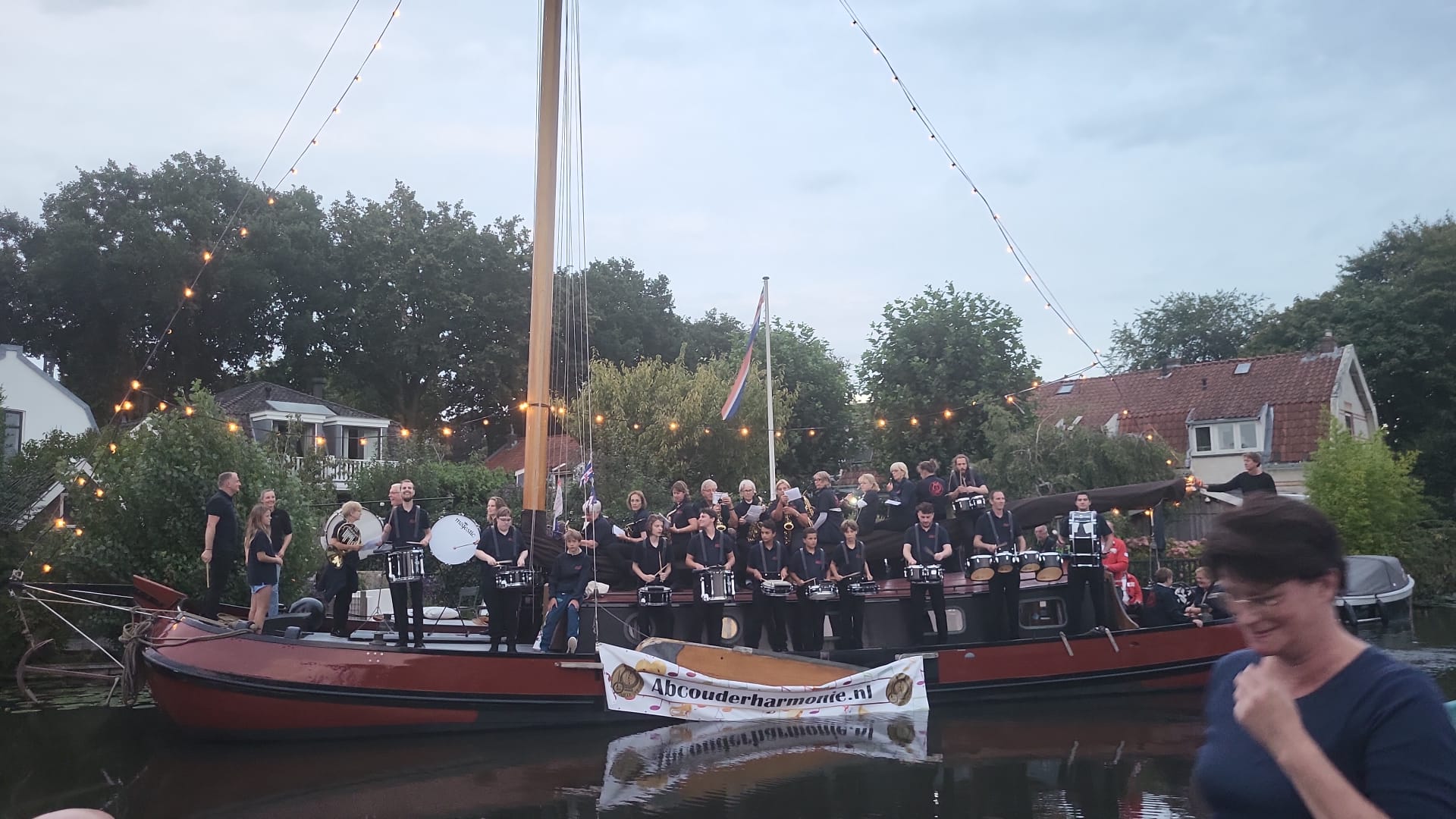 Muziek op het Water: een spetterende afsluiting van de feestweek